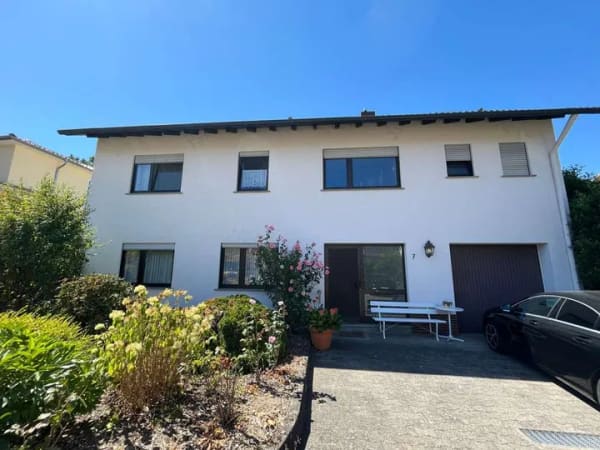 Immobilie in Meisenheim - Ankommen. Wohlfühlen. Zuhause sein. – Gepflegtes Einfamilienhaus mit viel Platz und Potenzial - Bild 0