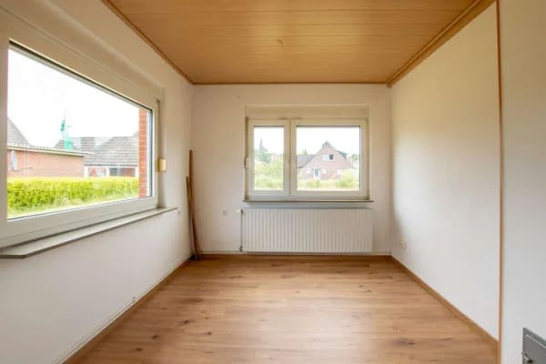 Immobilie in Südbrookmerland - Ein Zuhause mit Potenzial –  Sanierungsbedürftiges Einfamilienhaus in Südbrookmerland - Bild 3