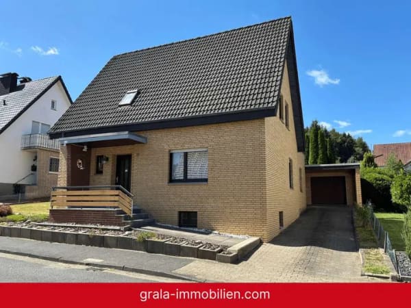 Immobilie in Hiddenhausen - Zweifamilienhaus auf Erbbaugrundstück am Wald - Bild 0