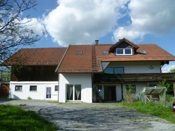 Immobilie in Zenting - LÄNDLICHES ANWESEN - LANDHAUS MIT NEBENGEBÄUDE
TIER - PFERDHALTUNG GEEIGNET
 - Bild 4