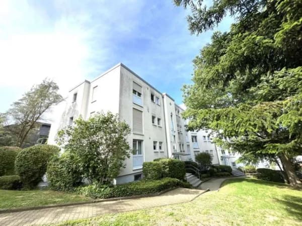Immobilie in Biberach an der Riß - Klein, fein und mit Blick ins Grüne – charmante 1-Zimmer-Wohnung mit Sonnenbalkon - Bild 0