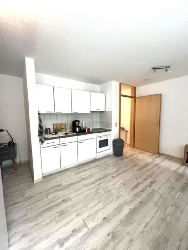 Immobilie in Biberach an der Riß - Klein, fein und mit Blick ins Grüne – charmante 1-Zimmer-Wohnung mit Sonnenbalkon - Bild 1