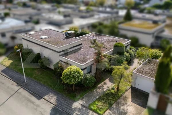 Immobilie in Hamm - Vielseitiger Bungalow mit Kaminzimmer, Garage und  sonnigem Südwestgarten auf Erbbaugrundstück - Bild 0