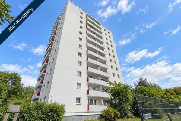 Immobilie in Buxtehude - Großzügige Etagenwohnung mit zwei Balkonen - Bild 0