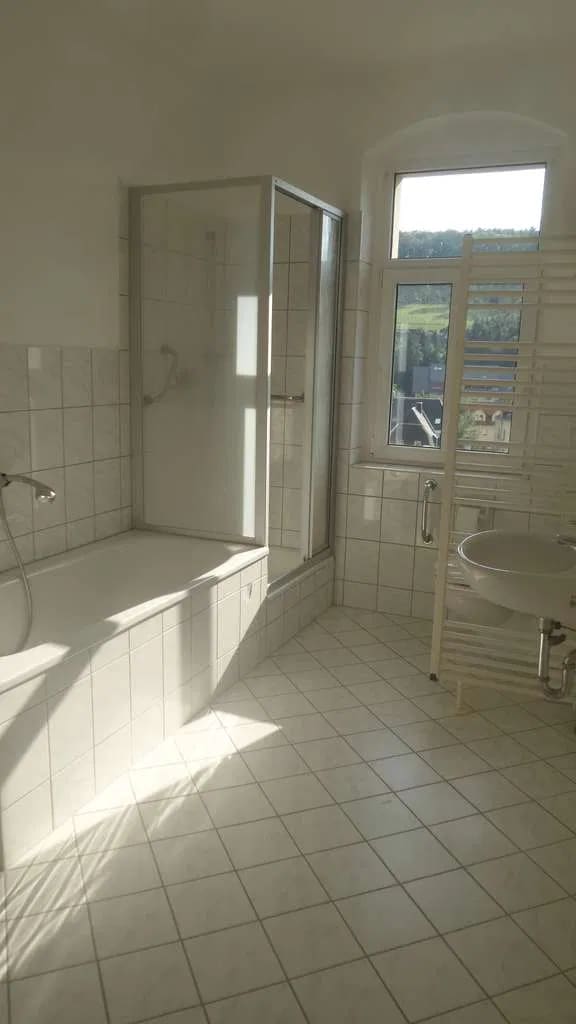Immobilie in Dippoldiswalde - Vermietetes 6-Familienhaus am Südhang in Schmiedeberg - Bild 2