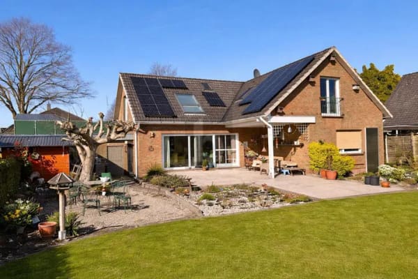 Immobilie in Kutenholz - ZWEI EINHEITEN, PV MIT SPEICHER, SONNENGARTEN - Bild 1