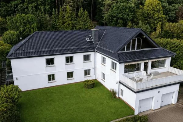 Immobilie in Petersberg - Villa mit Weitblick – bereit, wachgeküsst zu werden - Bild 1