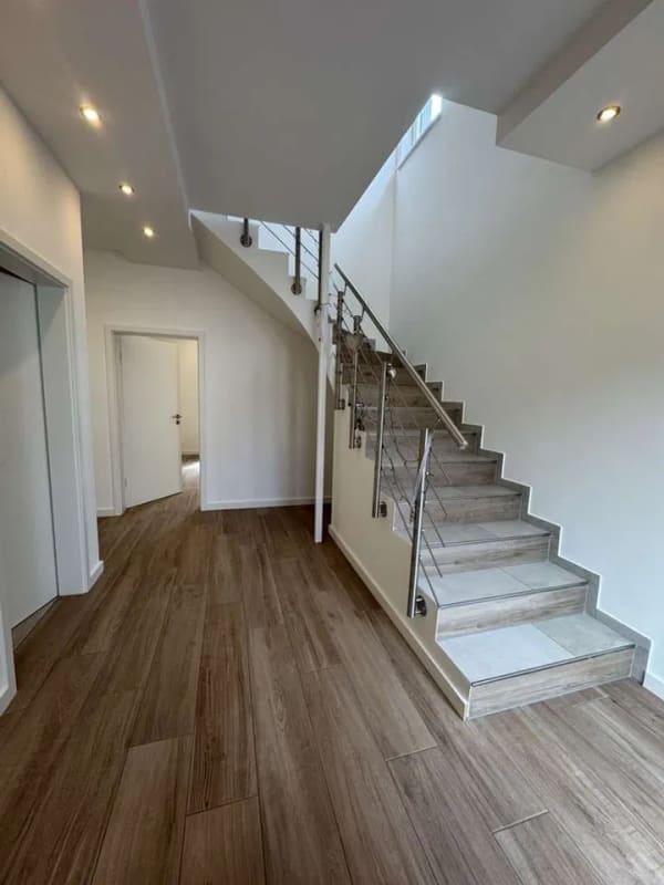 Immobilie in Neetze - Modernes Wohnhaus mit 2 Wohnetagen im alten Dorfkern - Bild 2