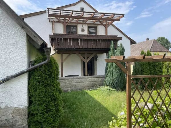 Immobilie in Floß - Geräumiges Einfamilienhaus im Herzen von Floß zu verkaufen - Bild 1