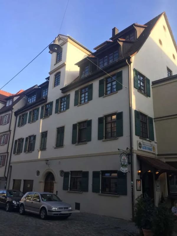 Immobilie in Ulm - Ulm Stadtmitte: vermietete 2-Zimmerwohnung ruhig gelegen im historischen Gebäude - Bild 0