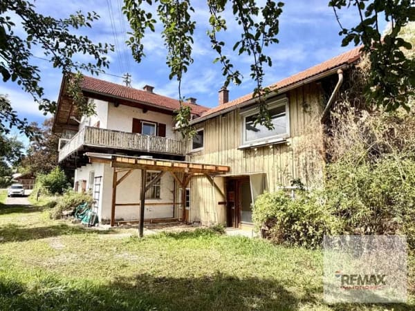 Immobilie in Bernbeuren - Sanierungsbedürftiges Wohn- und Geschäftshaus auf 1.591 m² Grundstück in Bernbeuren - Bild 1