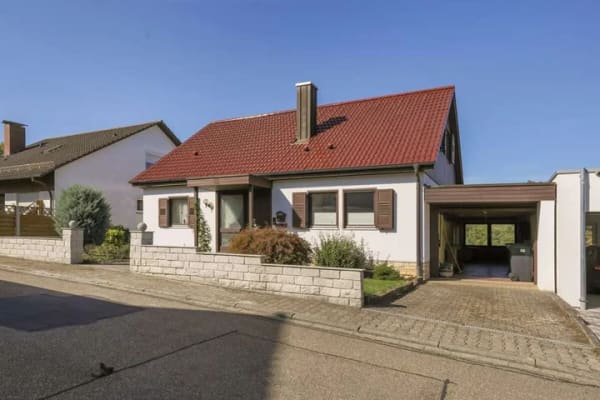 Immobilie in Neulingen - Familienfreundliches Zuhause mit Einliegerwohnung auf großzügigem Grundstück - Bild 0