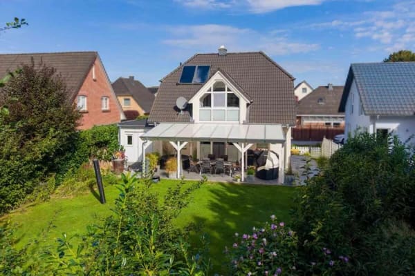 Immobilie in Hamberge - Familienidylle an der Trave – Einfamilienhaus in naturnaher Lage mit Südwestausrichtung - Bild 1