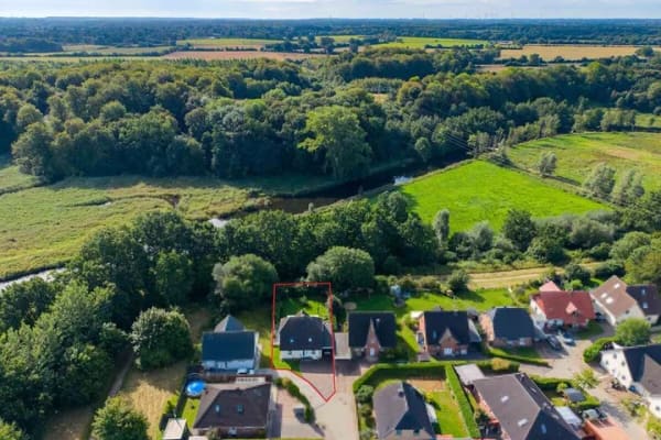 Immobilie in Hamberge - Familienidylle an der Trave – Einfamilienhaus in naturnaher Lage mit Südwestausrichtung - Bild 2