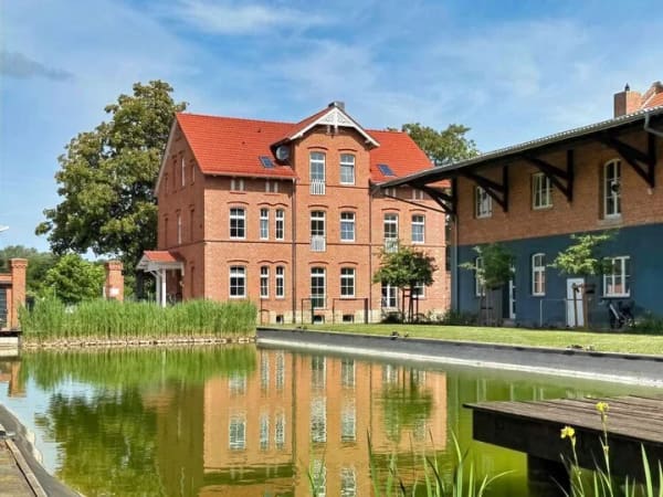 Immobilie in Quedlinburg - Denkmalgeschütztes Mehrfamilienhaus mit flexiblem Nutzungskonzept - Bild 0