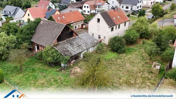 Immobilie in Sonnenstein - Einfamilienhaus mit ehemaligem landwirtschaftlichem Hofensemble, Scheune und Garagen - Bild 3