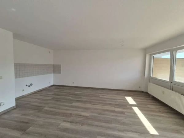 Immobilie in Limbach-Oberfrohna - Große Sonnenterrasse & neues Bad... sucht Dich!  - Bild 3