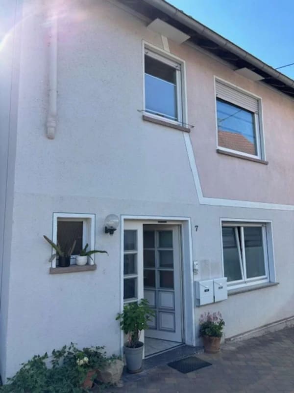 Immobilie in Langenlonsheim - Solide vermietetes Zweifamilienhaus im Herzen von Langenlonsheim - Bild 1