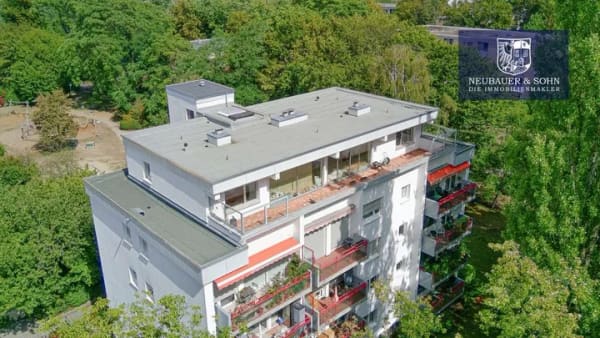 Immobilie in Frankfurt am Main - 200 m² Penthouse – Sanieren. Veredeln. Einziehen. - Bild 0
