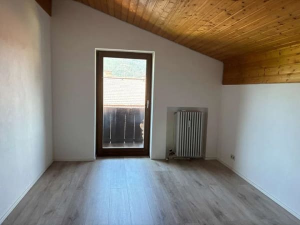 Immobilie in Unterwössen - Dachgeschosswohnung in Unterwössen mit traumhaftem Blick in die Berge - Bild 3