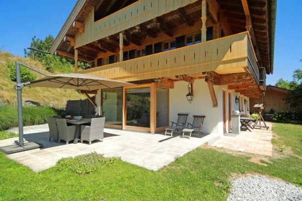 Immobilie in Wackersberg - Alpines Landhaus bei Bad Tölz – 265 m² Wohnen, Bergblick & herrlicher Garten - Bild 1