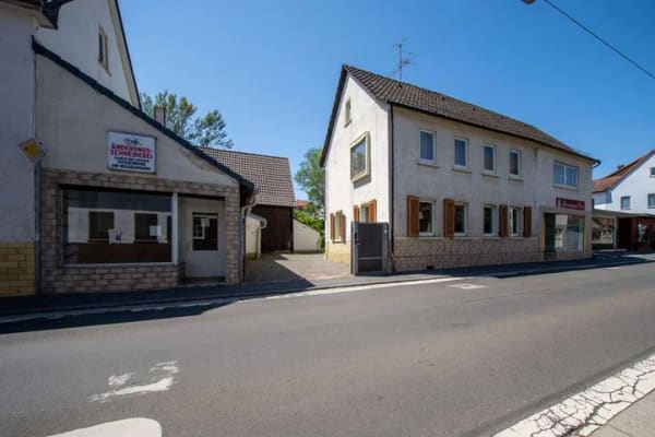 Immobilie in Hofheim am Taunus - Historischer Resthof mit 2-Familienhaus, Fachwerkscheune & Gewerbe – ideal für Handwerker - Bild 0