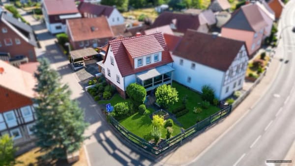 Immobilie in Ferna - Ein Zuhause für die ganze Familie: Einfamilienhaus mit Garten in Ferna - Bild 0
