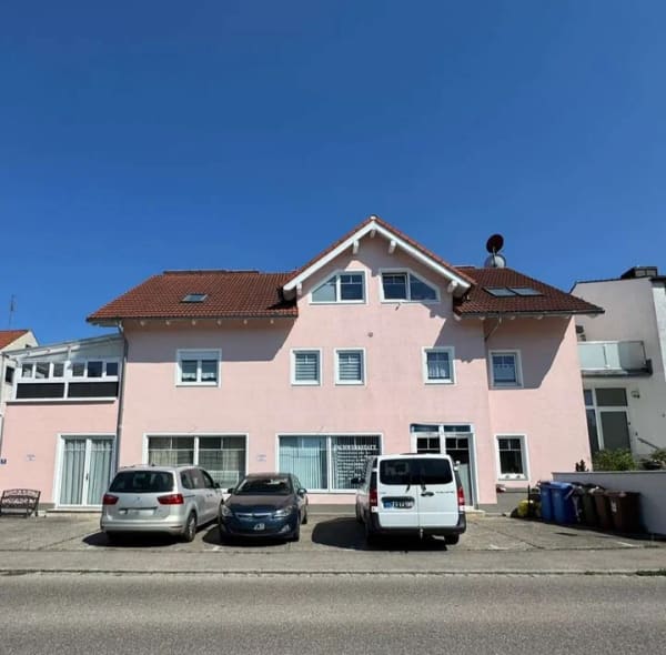 Immobilie in Mainburg - Attraktives Mehrfamilienhaus mit Gewerbeeinheit in zentraler Lage von Mainburg - Bild 1