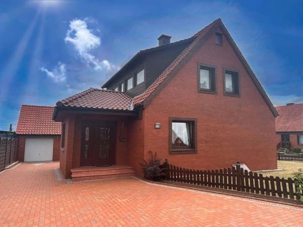 Immobilie in Uchte - Großzügiges Einfamilienhaus in gesuchter Wohnlage von Uchte! - Bild 0