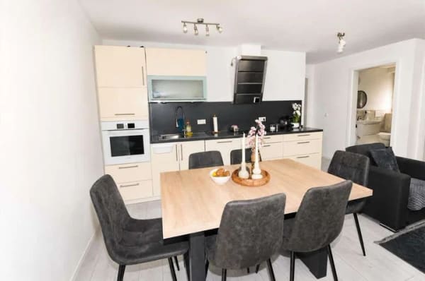 Immobilie in Meckenbeuren - TOP moderne Dachgeschosswohnung mit Balkon - ca. 58 m² - 1 Stellplatz - Bild 1