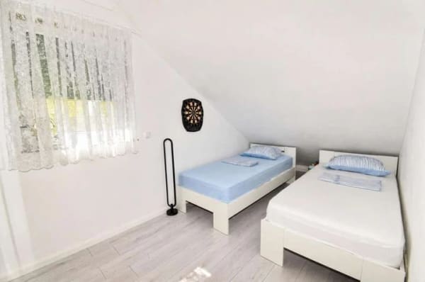 Immobilie in Meckenbeuren - TOP moderne Dachgeschosswohnung mit Balkon - ca. 58 m² - 1 Stellplatz - Bild 4