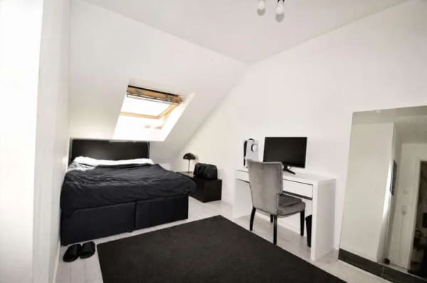 Immobilie in Meckenbeuren - TOP moderne Dachgeschosswohnung mit Balkon - 89m² - 2 Stellplätzen - Bild 3