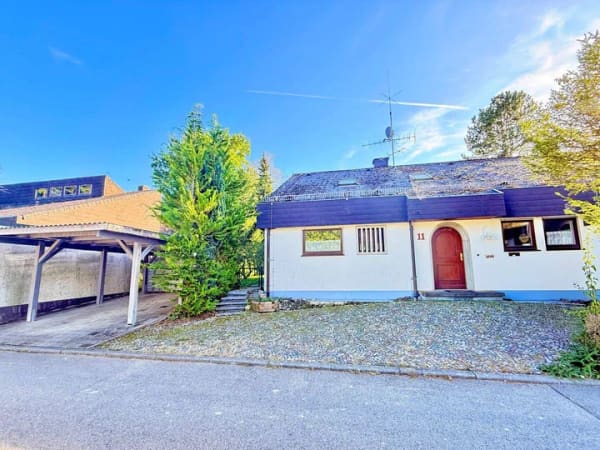 Immobilie in Meersburg - Privatsphäre mit Seesicht: Einfamilienhaus Meersburg - Bild 1