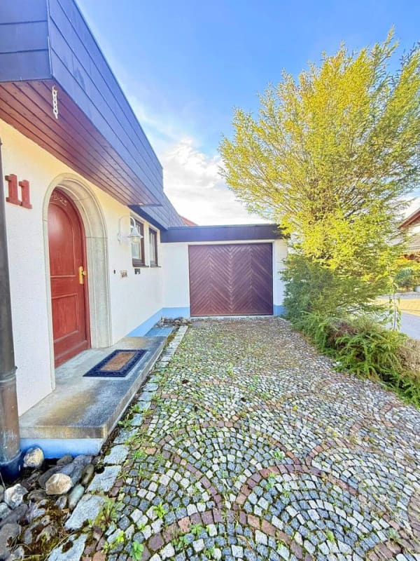 Immobilie in Meersburg - Privatsphäre mit Seesicht: Einfamilienhaus Meersburg - Bild 2