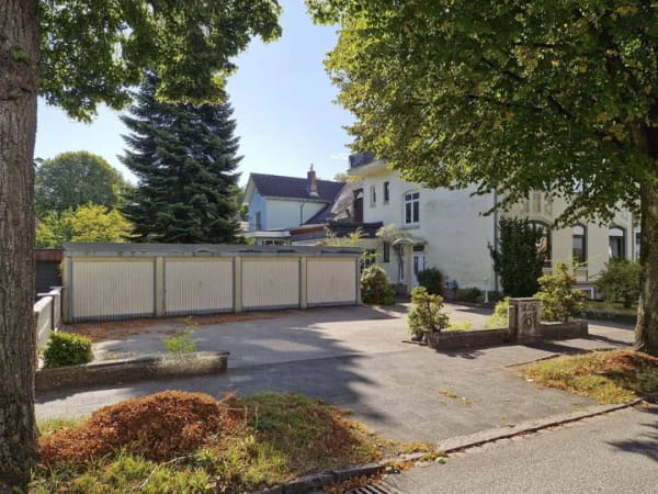 Immobilie in Itzehoe - Kapitalanlage im Dichterviertel - 4 Wohneinheiten, 4 Garagen & solide Mieteinnahmen - Bild 2