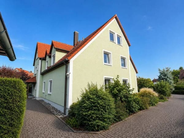 Immobilie in Merkendorf - Kapitalanlage oder Eigennutzung - gemütliche Dachgeschosswohnung mit Loggia in Merkendorf - Bild 2