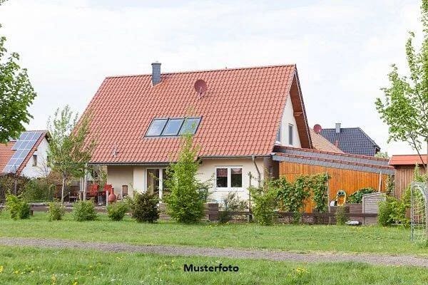 Immobilie in Fredenbeck - Als neues Zuhause geeignet: Einfamilienhaus in familienfreundlicher Wohnlage - Bild 0