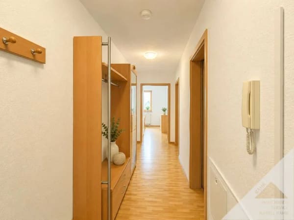 Immobilie in Gäufelden - Großzügige 4-Zimmer-Wohnung in ruhiger Lage von Öschelbronn  - Bild 3