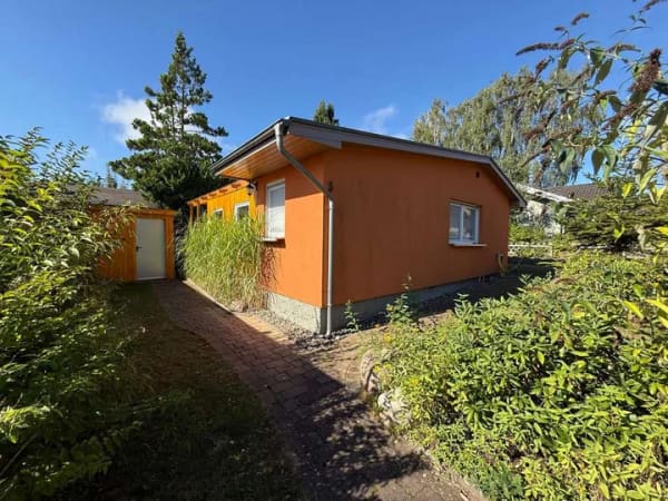 Immobilie in Heringsdorf - Gemütlicher Bungalow in ruhigiger und idyllischer Lage in unmittelbarer Nähe zum Schloonsee Bansin - Bild 0