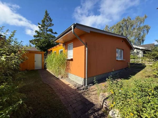 Immobilie in Heringsdorf - Gemütlicher Bungalow in ruhigiger und idyllischer Lage in unmittelbarer Nähe zum Schloonsee Bansin - Bild 1