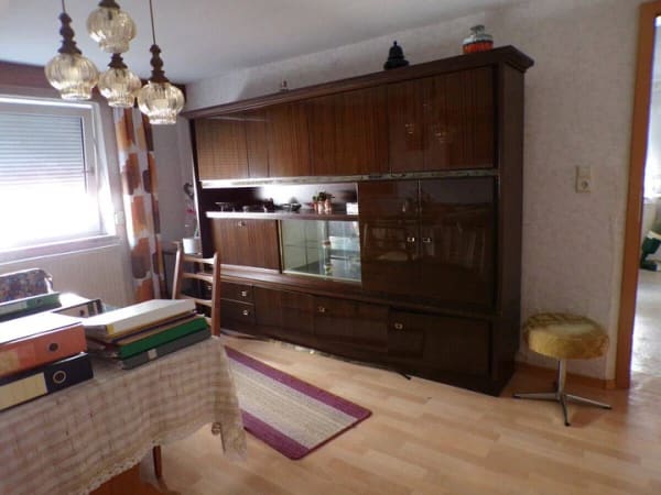 Immobilie in Ichenhausen - Ichenhausen: Sanierungsbedürftiges Einfamilienhaus mit Garage und "Stadel"! - Bild 2