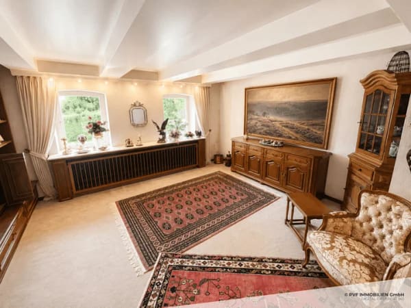 Immobilie in Bielefeld - Historisches Wohnhaus mit besonderem Charme und vielfältigen Nutzungsmöglichkeiten - Bild 2