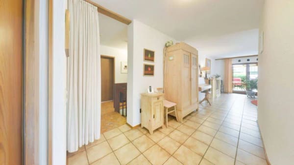 Immobilie in Schutterwald - Viel Raum, viele Möglichkeiten - Zweifamilienhaus mit Kapitalanlage-Potenzial - Bild 2