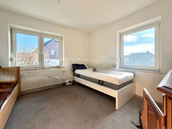 Immobilie in Siegburg - Freistehendes Zweiparteienhaus mit Baugenehmigung für ein weiteres Objekt! - Bild 4
