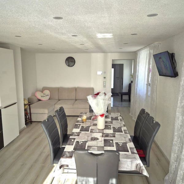 Immobilie in Zwiefalten - Saniertes Einfamilienhaus auf kleinem Grundstück mit Stellplatz und Freisitz! - Bild 1