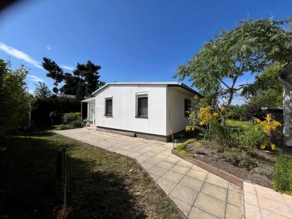 Immobilie in Brandenburg an der Havel - Sommerhaus mit Beetzseeblick - Bild 1