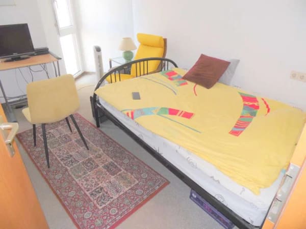 Immobilie in Ludwigsburg - Verwirklichen Sie mit dieser Wohnung Ihren Start ins eigene Reich! - Bild 2