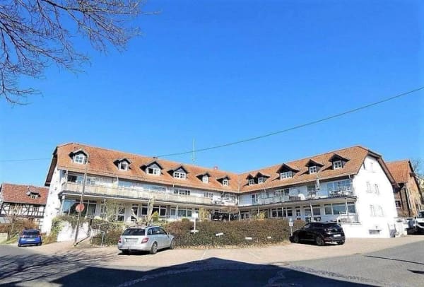 Immobilie in Eisenach - Einzeln oder im Paket: 4 Eigentumswohnungen inkl. 2 TG-Stellplätzen! - Bild 0