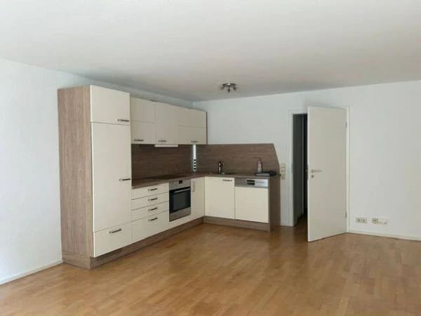 Immobilie in Schönau im Schwarzwald - Effizient geschnittene 2‑Zimmer‑Wohnung in Schönau im gepflegten Mehrfamilienhaus - Bild 2