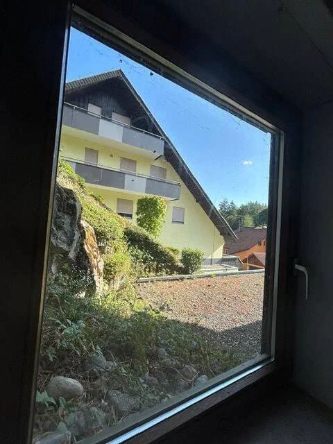 Immobilie in Schönau im Schwarzwald - Effizient geschnittene 2‑Zimmer‑Wohnung in Schönau im gepflegten Mehrfamilienhaus - Bild 4